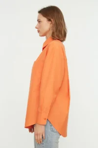 TRENDYOLMİLLA Orange Tek with pocket Boyfriend/Wide Pattern Cotton Weaving Shirt - Image 4