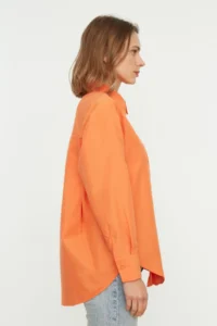 TRENDYOLMİLLA Orange Tek with pocket Boyfriend/Wide Pattern Cotton Weaving Shirt - Image 5