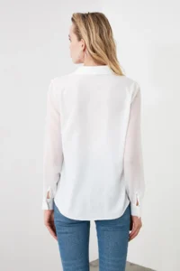 TRENDYOLMİLLA White Sleeves Transparent Regular Normal Pattern Weaving Shirt - Image 6