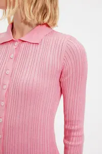 TRENDYOLMİLLA Pink Mercerized Look Ribbed Polo Shirt Collar Knitwear Cardigan - Image 4