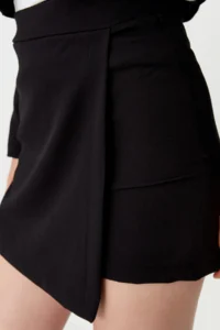 TRENDYOLMiLLA Black Double breasted Weaving Shorts Skirt - Image 7