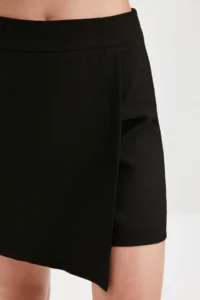 TRENDYOLMiLLA Black Double breasted Weaving Shorts Skirt - Image 8