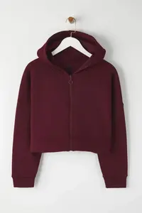 TRENDYOLMİLLA Burgundy Zippered Hooded Casual Cut Crop Thick Fleece Lined Knitting Sweatshirt - Image 5