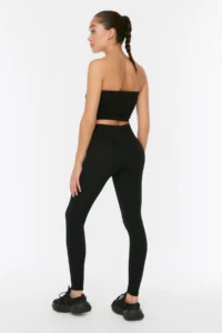 TRENDYOLMİLLA Black seamless/Seamless Full Size Knitting Sports Leggings - Image 4