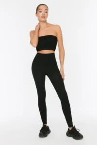 TRENDYOLMİLLA Black seamless/Seamless Full Size Knitting Sports Leggings - Image 5