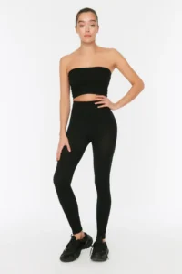 TRENDYOLMİLLA Black seamless/Seamless Full Size Knitting Sports Leggings - Image 9