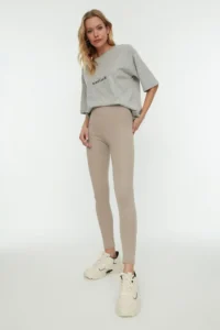 TRENDYOLMİLLA Stone Shaping Elastic Waist High Waist Knitting Leggings - Image 3