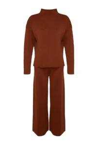 TRENDYOLMİLLA Brown Dog collar Knitwear Top and Bottom Set - Image 6
