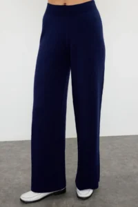 TRENDYOLMİLLA Navy Blue Dog collar Knitwear Top and Bottom Set - Image 4
