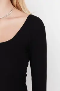 TRENDYOLMİLLA Black Square Neck Long Sleeve Ribbed Flexible snaps Knitting Bodysuit .D.0022 - Image 3