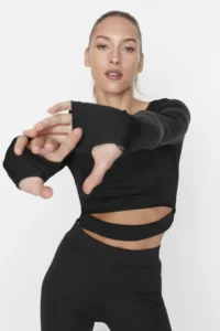 TRENDYOLMİLLA Black Crop Window/Cut Out and Thumb Hole Detailed Knitting Sports Top/Blouse - Image 4