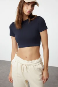 TRENDYOLMİLLA Dark Navy Crop Lightly Supported Soft textured Crew Neck Knitting Sports Top/Blouse