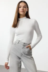 TRENDYOLMİLLA Ecru Fitted Dog collar Long Sleeve Ribbed Flexible Knitting Middle Blouse - Image 2