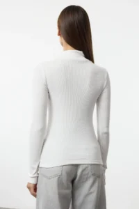 TRENDYOLMİLLA Ecru Fitted Dog collar Long Sleeve Ribbed Flexible Knitting Middle Blouse - Image 5