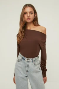 TRENDYOLMİLLA Brown Asymmetric Collar Flowy Flexible Knitting Blouse - Image 2