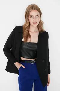 TRENDYOLMİLLA Black Regular Lined buttoned Weaving Blazer Jacket - Image 4