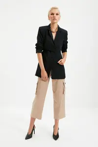 TRENDYOLMİLLA Black Belted Regular Lined Double breasted Kapama Weaving Blazer Jacket - Image 8