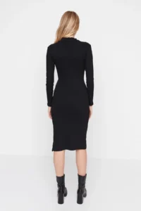 TRENDYOLMİLLA Black Bodycon Slit Crew Neck Midi Ribbed Flexible Knitting Pen Dress - Image 10