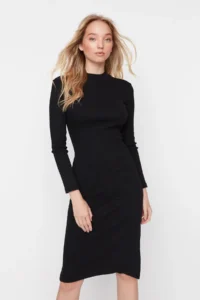 TRENDYOLMİLLA Black Bodycon Slit Crew Neck Midi Ribbed Flexible Knitting Pen Dress - Image 6
