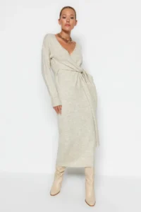 TRENDYOLMİLLA Stone Soft textured Midi Knitwear Double breasted Collar tied up Dress - Image 4