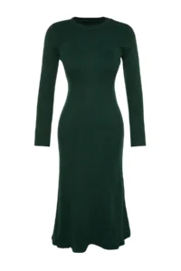 TRENDYOLMİLLA Emerald Green Midi Knitwear Crew Neck Dress - Image 6