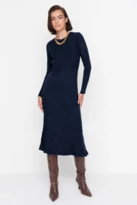 TRENDYOLMİLLA Navy Blue Midi Knitwear Crew Neck Dress - Image 2