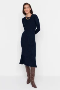 TRENDYOLMİLLA Navy Blue Midi Knitwear Crew Neck Dress - Image 3