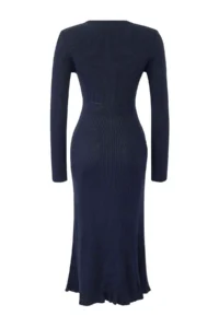 TRENDYOLMİLLA Navy Blue Midi Knitwear Crew Neck Dress - Image 8