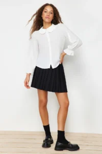 TRENDYOLMİLLA White Baby Collar Pompom Detailed Regular Normal Pattern Weaving Shirt - Image 2