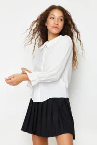 TRENDYOLMİLLA White Baby Collar Pompom Detailed Regular Normal Pattern Weaving Shirt - Image 4