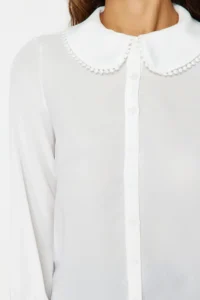 TRENDYOLMİLLA White Baby Collar Pompom Detailed Regular Normal Pattern Weaving Shirt - Image 5