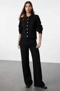 TRENDYOLMİLLA Black Soft textured Jewelry buttoned Jacket Look Knitwear Cardigan - Image 2
