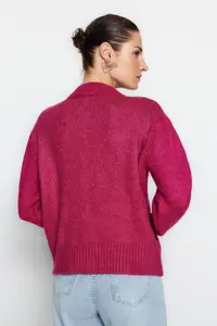 TRENDYOLMİLLA Fuchsia Soft textured Jewelry buttoned Jacket Look Knitwear Cardigan - Image 10