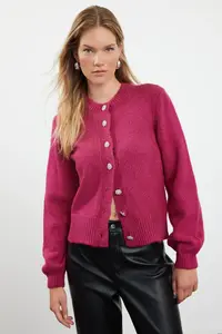 TRENDYOLMİLLA Fuchsia Soft textured Jewelry buttoned Jacket Look Knitwear Cardigan - Image 2