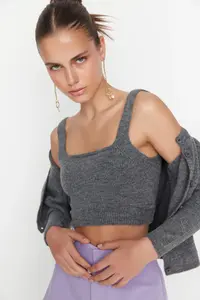 TRENDYOLMİLLA Anthracite Crop Soft textured 2 Sets Blouse-Cardigan Knitwear Set - Image 2
