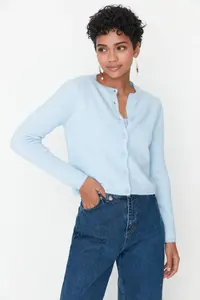 TRENDYOLMİLLA Mavi Crop Soft textured Blouse-Cardigan Knitwear Set - Image 4
