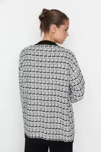 TRENDYOLMİLLA Black Wide Pattern Tweed Look Silvery Knitwear Cardigan - Image 5