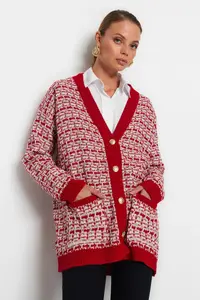 TRENDYOLMİLLA Red Wide Pattern Textured Glitter Knitwear Cardigan - Image 3