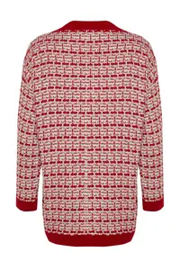 TRENDYOLMİLLA Red Wide Pattern Textured Glitter Knitwear Cardigan - Image 7