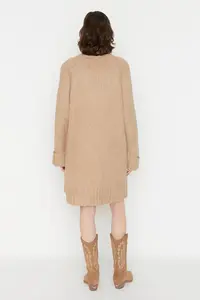 TRENDYOLMİLLA Camel Wide Pattern Soft textured Knitwear Cardigan - Image 5