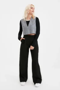 TRENDYOLMİLLA Black High Waist Wide Leg/Wide Leg pleated Weaving Dress Pants - Image 2