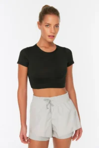 TRENDYOLMİLLA Gray Parachute Material 2 Layer Inside OF shorts Knitting Sports Shorts - Image 4