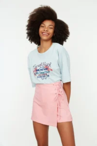 TRENDYOLMiLLA Pink Baglama and eyelet Detailed Weaving Shorts Skirt - Image 3
