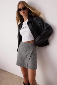 TRENDYOLMiLLA Anthracite wrap Wool Content Bowl Weaving Shorts Skirt