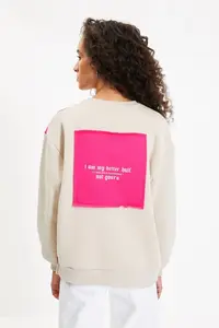 TRENDYOLMİLLA Stone Thick Fleece Inside Printed relaxed/Rahat Pattern Crew Neck Knitting Sweatshirt - Image 5