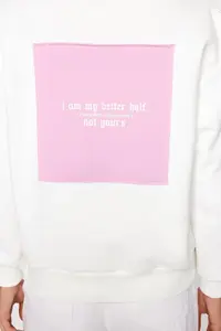 TRENDYOLMİLLA White Printed Basic Knitting Sweatshirt - Image 5