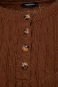 TRENDYOLMİLLA Dark Brown Wide Pattern Knitwear Top and Bottom Set - Image 7