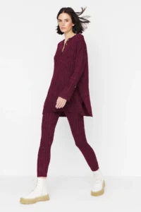 TRENDYOLMİLLA Burgundy Ribbed Wide Pattern Knitwear Top and Bottom Set - Image 2