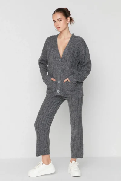 TWOAW22AU0128-GRAY_1