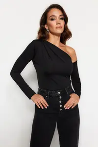 TRENDYOLMİLLA Black Asymmetric Yaka Long Sleeve Flexible Bottom snaps Knitting Bodysuit .D.0080 - Image 4